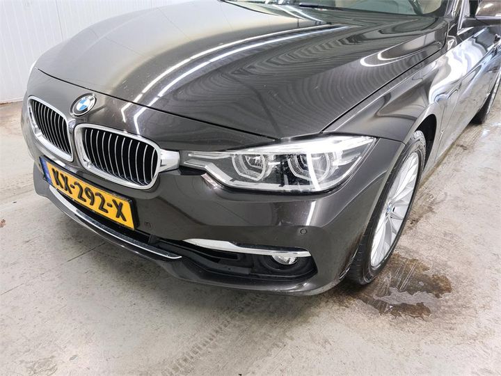 Photo 26 VIN: WBA8E11000K829242 - BMW 330 