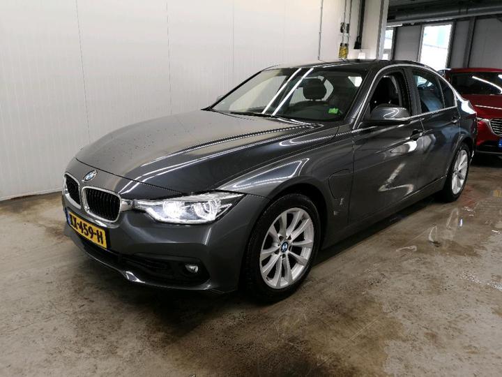 Photo 1 VIN: WBA8E11000K829743 - BMW 330 