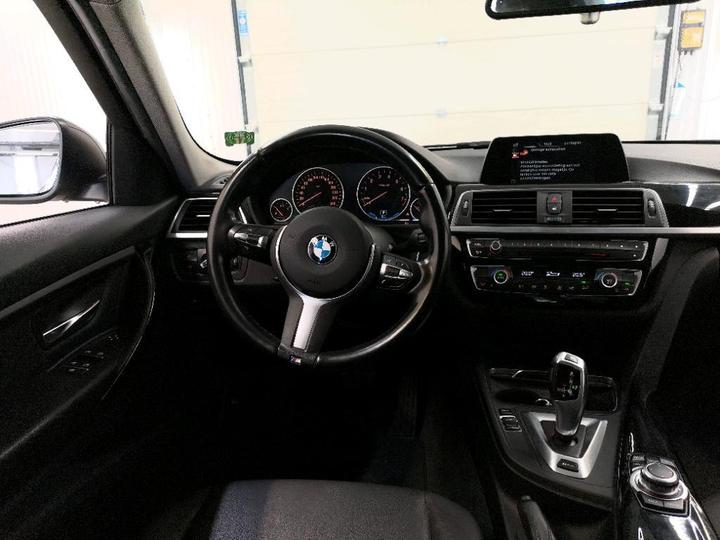 Photo 6 VIN: WBA8E11000K829743 - BMW 330 