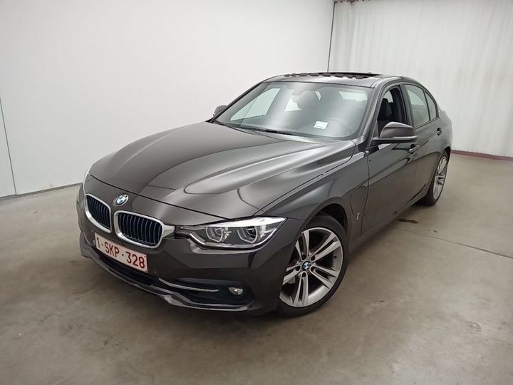 Photo 1 VIN: WBA8E11000K831301 - BMW 3-SERIE 4DRS &#3915 