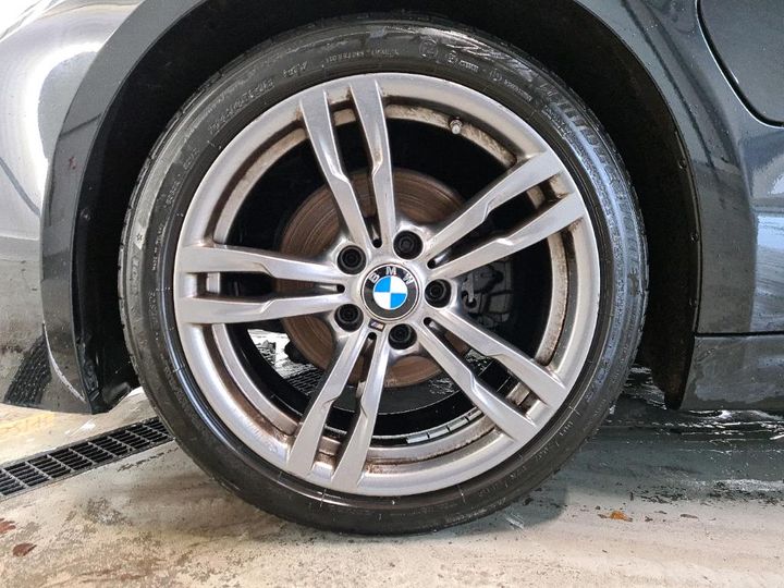 Photo 12 VIN: WBA8E11010K476879 - BMW 330 