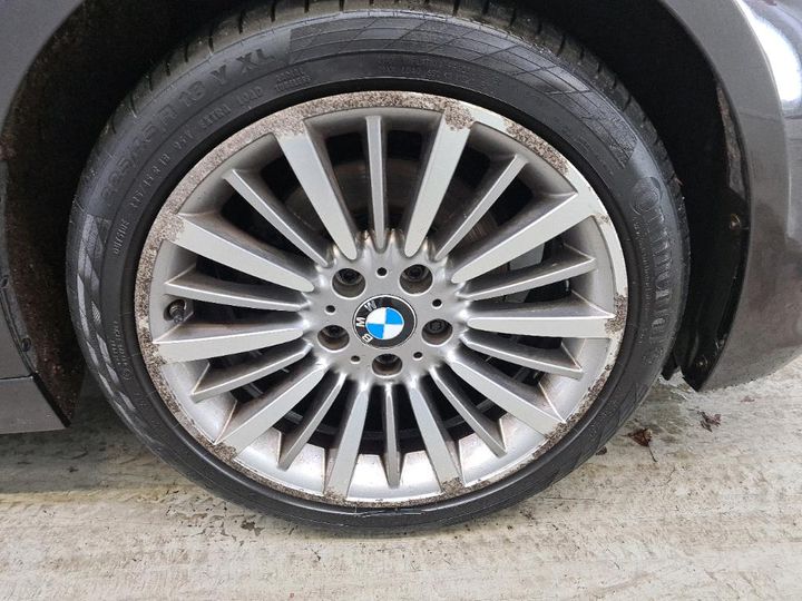 Photo 13 VIN: WBA8E11010K476896 - BMW 330 