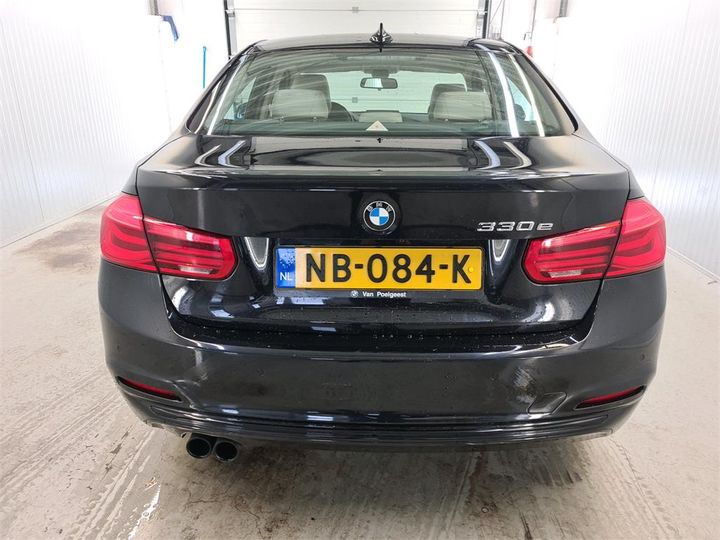 Photo 37 VIN: WBA8E11010K829086 - BMW 330 