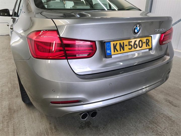 Photo 21 VIN: WBA8E11010K829184 - BMW 330 