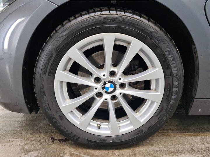 Photo 12 VIN: WBA8E11010K829508 - BMW 330 