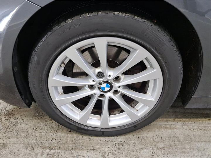 Photo 12 VIN: WBA8E11010K829749 - BMW 330 