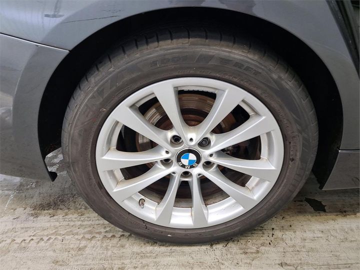 Photo 15 VIN: WBA8E11010K829749 - BMW 330 