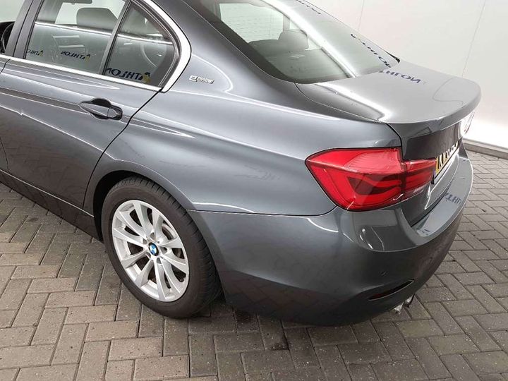 Photo 28 VIN: WBA8E11010K829895 - BMW 3 SERIE SEDAN 