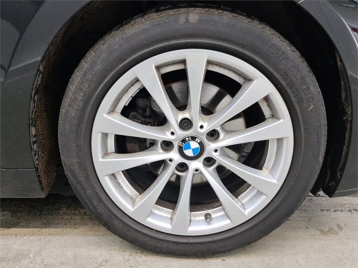 Photo 13 VIN: WBA8E11010K830111 - BMW 330 