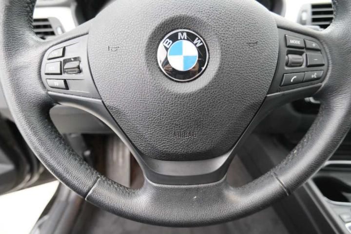 Photo 31 VIN: WBA8E11020K828495 - BMW 3-SERIE 4DRS &#3915 