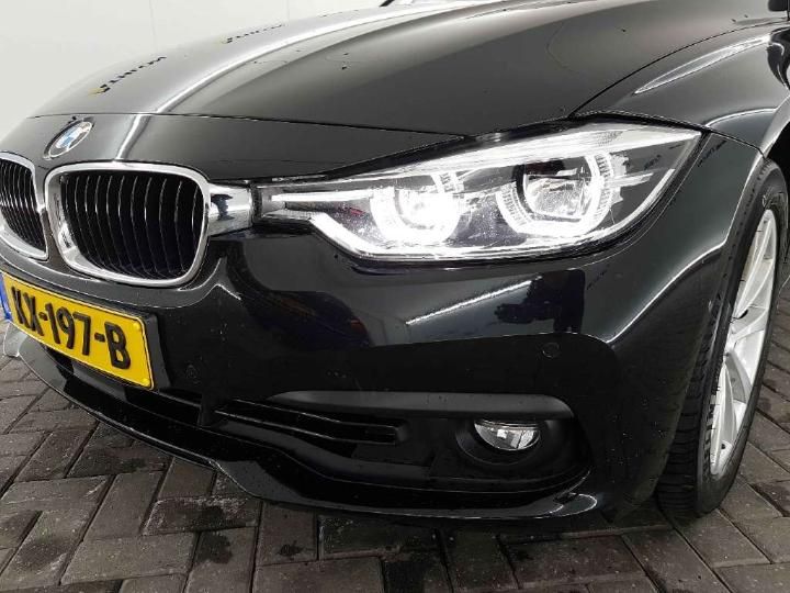 Photo 12 VIN: WBA8E11020K830103 - BMW 3 SERIE SEDAN 