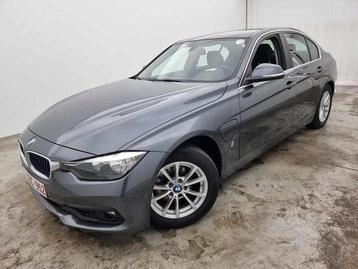 Photo 1 VIN: WBA8E11020K831588 - BMW 3-SERIE 4DRS &#3915 