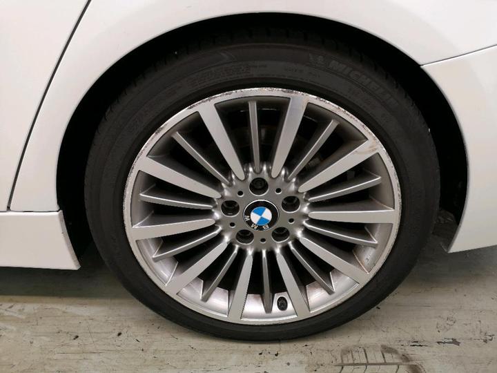 Photo 14 VIN: WBA8E11030K828554 - BMW 330 