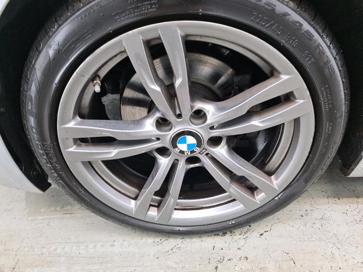 Photo 13 VIN: WBA8E11030K829333 - BMW 330 