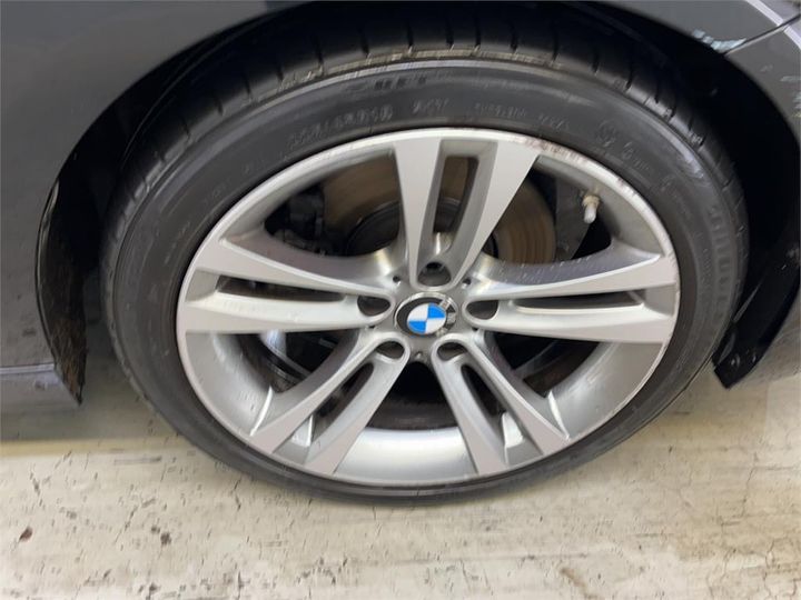 Photo 13 VIN: WBA8E11030K829686 - BMW 330 