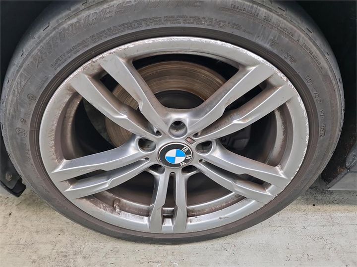 Photo 11 VIN: WBA8E11050K417933 - BMW 330 