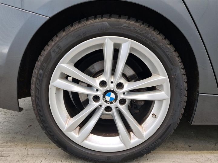 Photo 13 VIN: WBA8E11050K418077 - BMW 330 