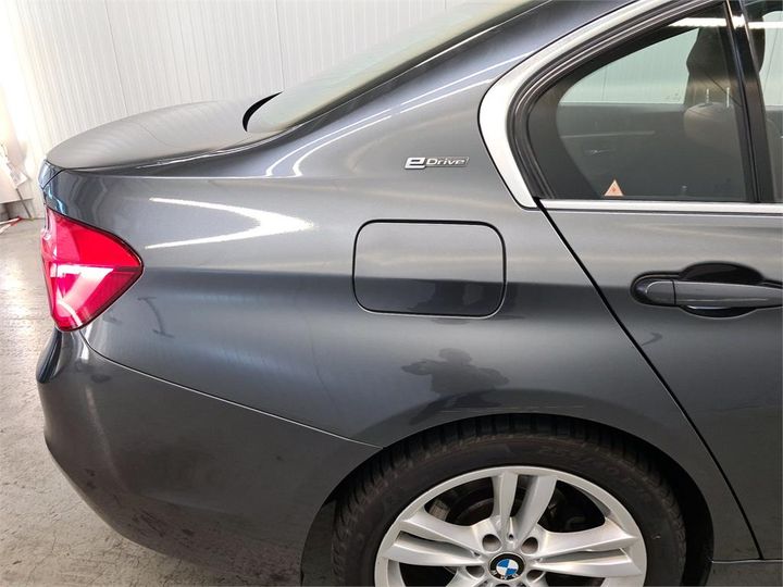 Photo 34 VIN: WBA8E11050K418077 - BMW 330 