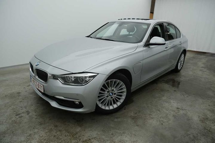 Photo 1 VIN: WBA8E11050K477291 - BMW 3-SERIE 4DRS &#3915 