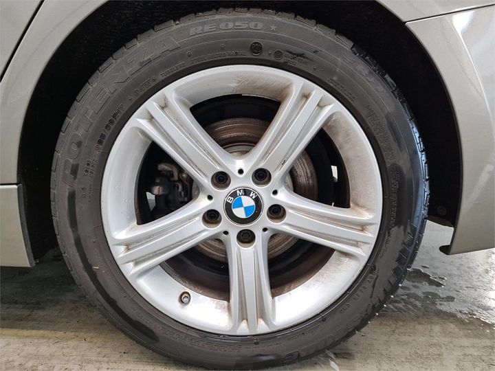 Photo 14 VIN: WBA8E11050K827910 - BMW 330 