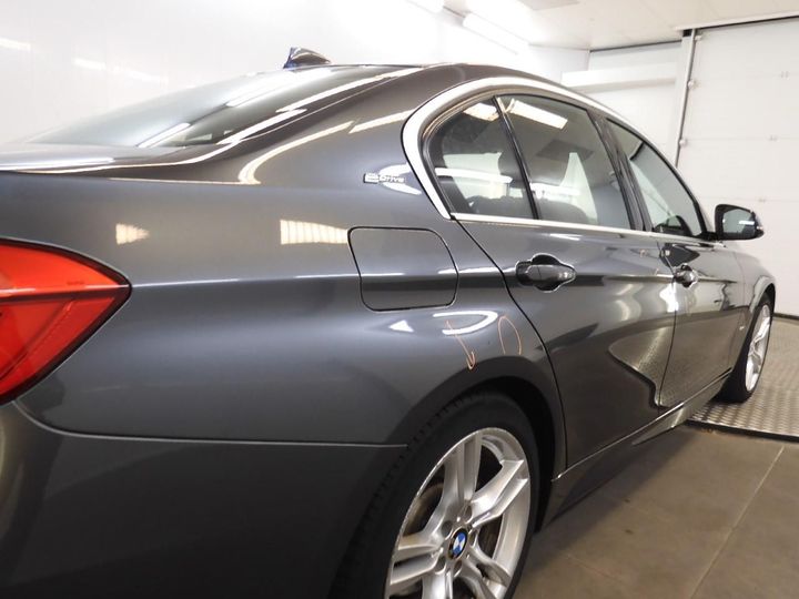 Photo 17 VIN: WBA8E11050K829513 - BMW 3 SERIE SEDAN 