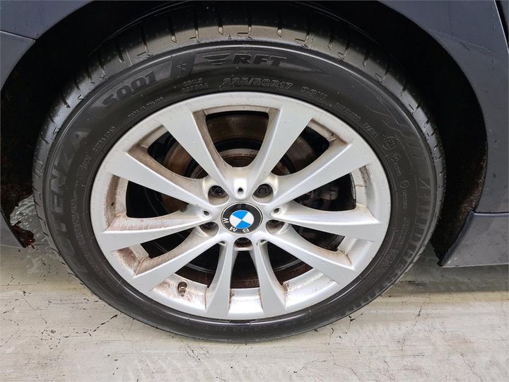 Photo 17 VIN: WBA8E11050K829656 - BMW 330 