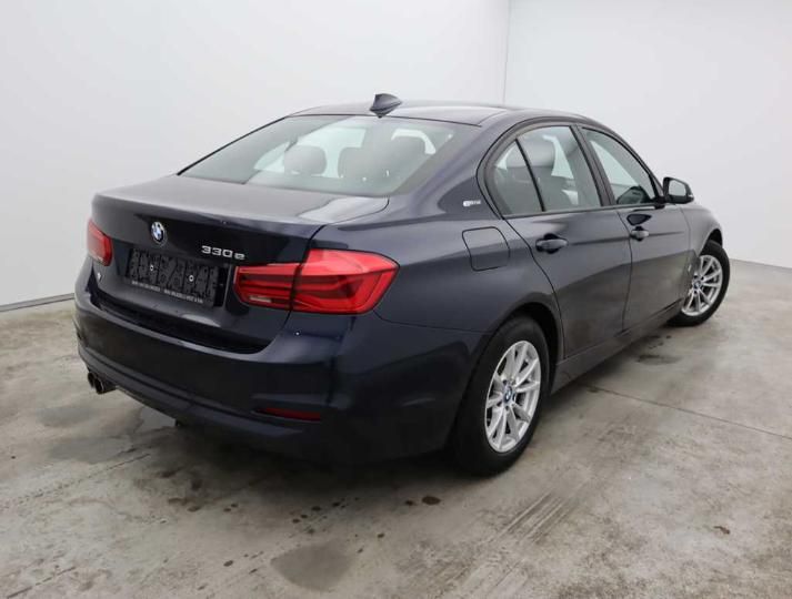 Photo 2 VIN: WBA8E11050K830273 - BMW 3-SERIE 4DRS &#3915 