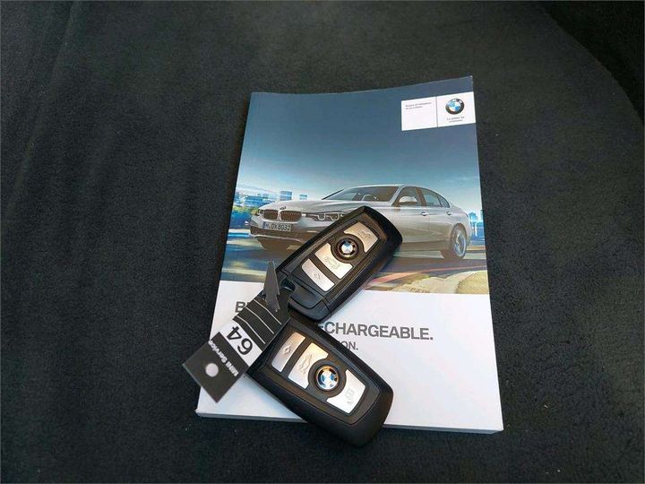 Photo 6 VIN: WBA8E11050K831777 - BMW SERIE 3 BERLINE 