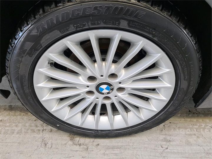 Photo 15 VIN: WBA8E11070K828220 - BMW 330 