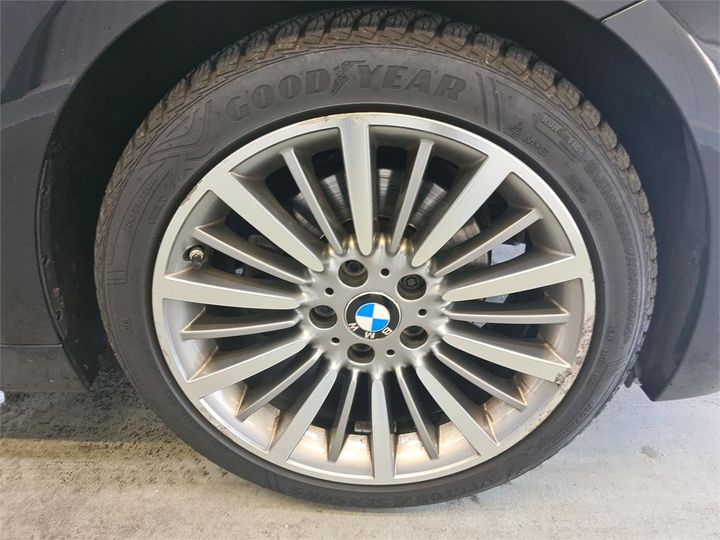 Photo 13 VIN: WBA8E11080K827867 - BMW 330 