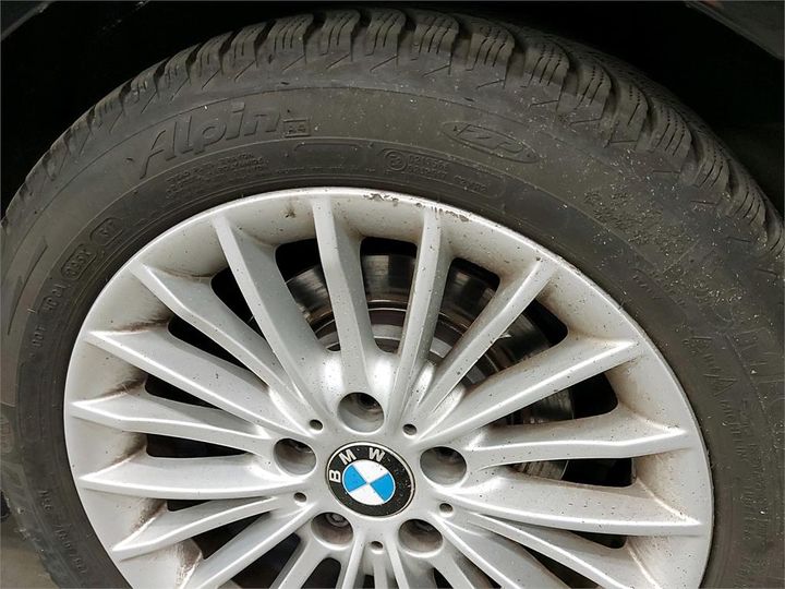 Photo 19 VIN: WBA8E11090K421385 - BMW 3 