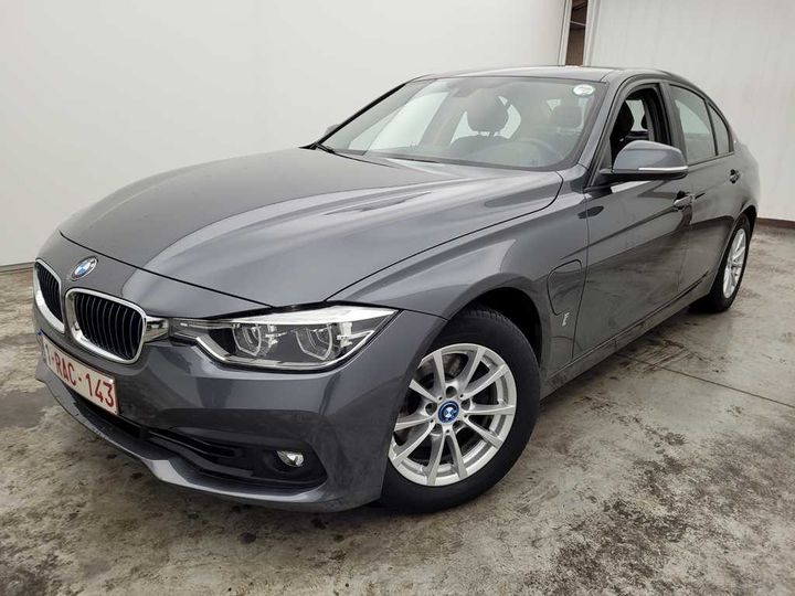 Photo 1 VIN: WBA8E11090K829160 - BMW 3-SERIE 4DRS &#3915 