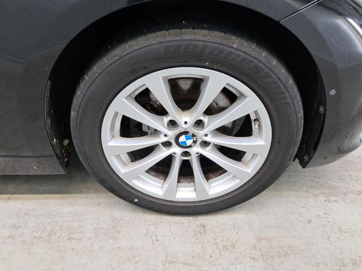 Photo 14 VIN: WBA8E110X0K415742 - BMW 330 