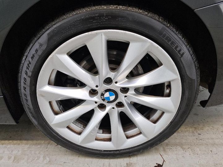 Photo 15 VIN: WBA8E110X0K415868 - BMW 330 