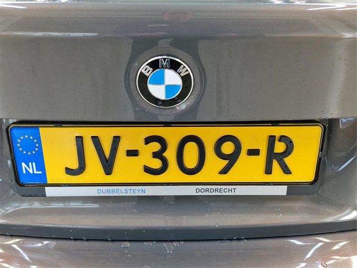 Photo 11 VIN: WBA8E110X0K827661 - BMW 330 