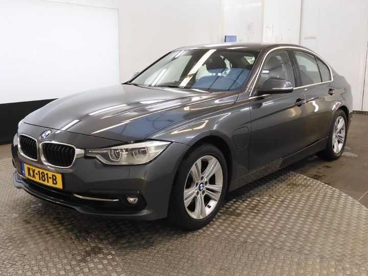 Photo 1 VIN: WBA8E110X0K827756 - BMW 3 SERIE SEDAN 