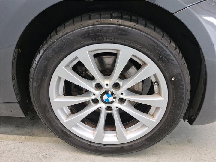 Photo 13 VIN: WBA8E110X0K829085 - BMW 330 