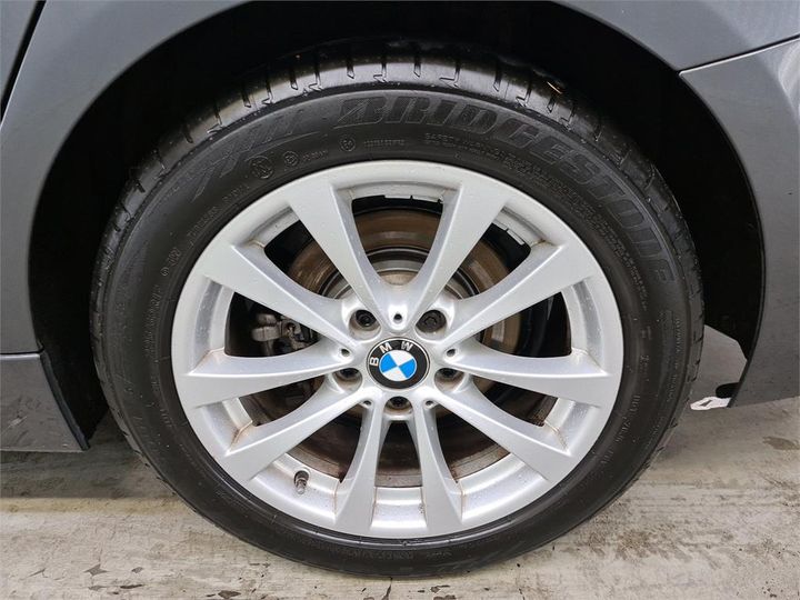 Photo 14 VIN: WBA8E110X0K829085 - BMW 330 