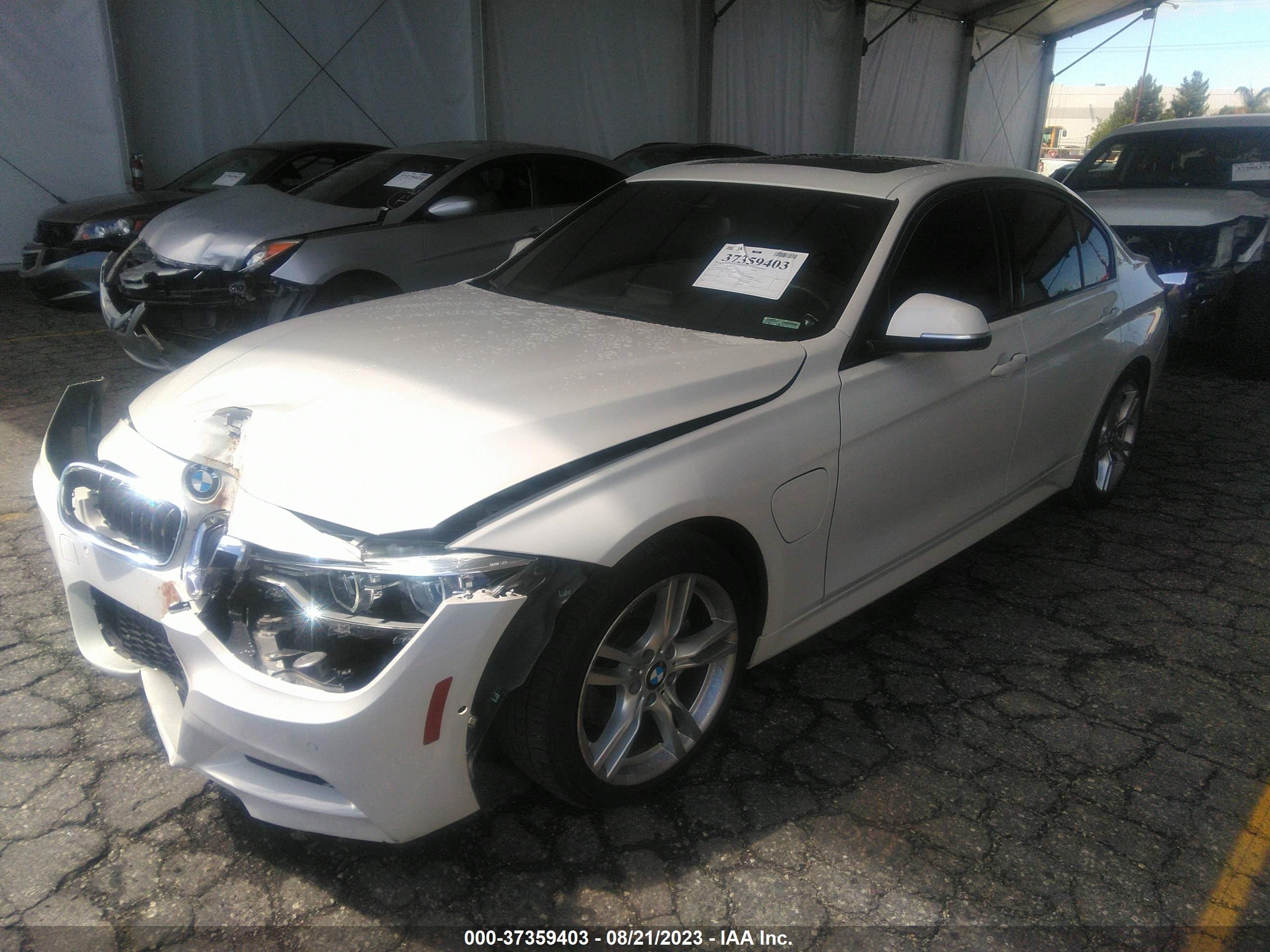 Photo 1 VIN: WBA8E1C31HA159225 - BMW 330E 