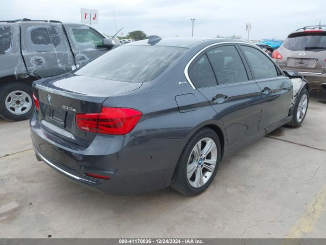 Photo 3 VIN: WBA8E1C32HA156706 - BMW 330E 