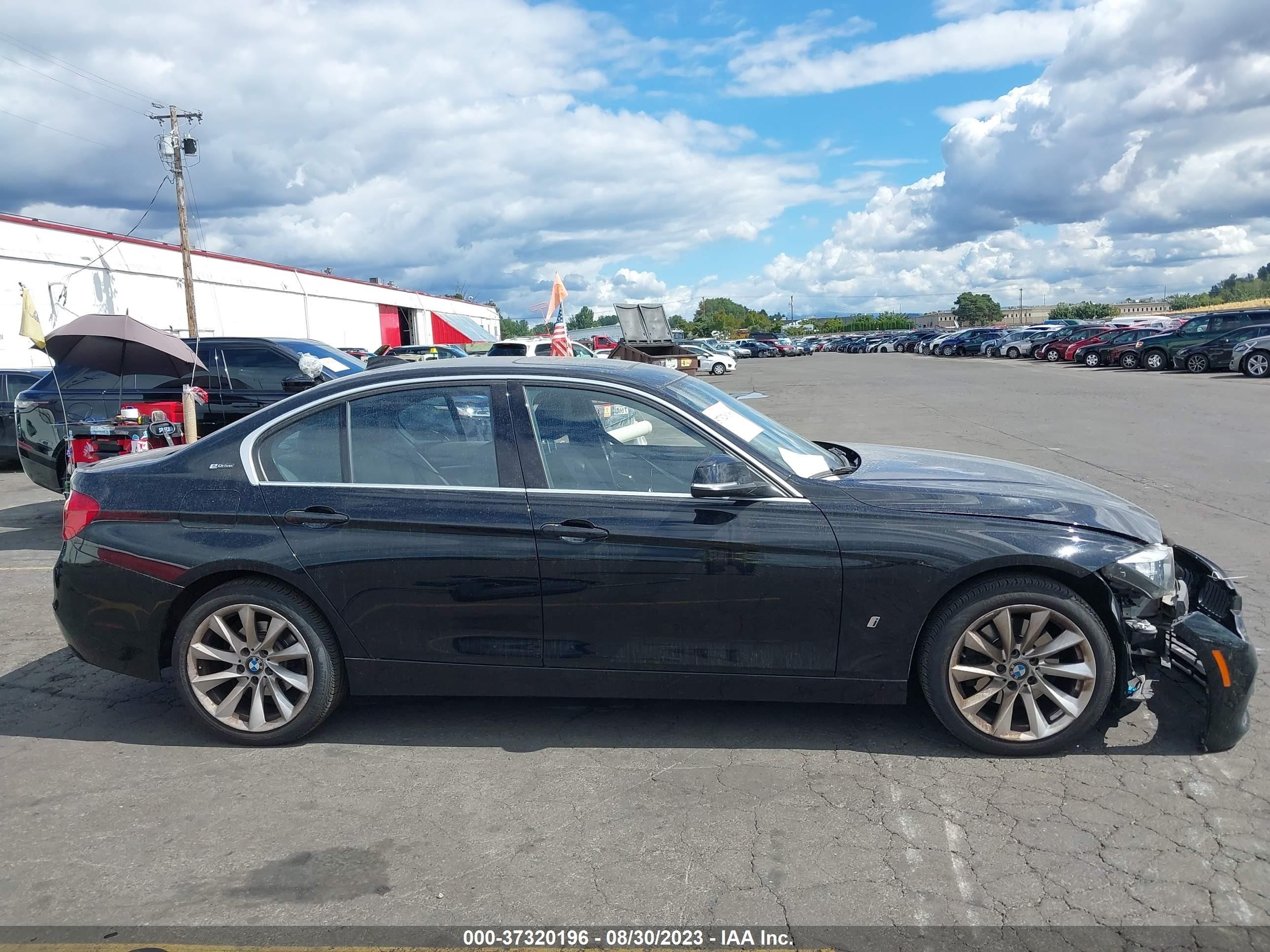 Photo 13 VIN: WBA8E1C33HA029785 - BMW 3ER 