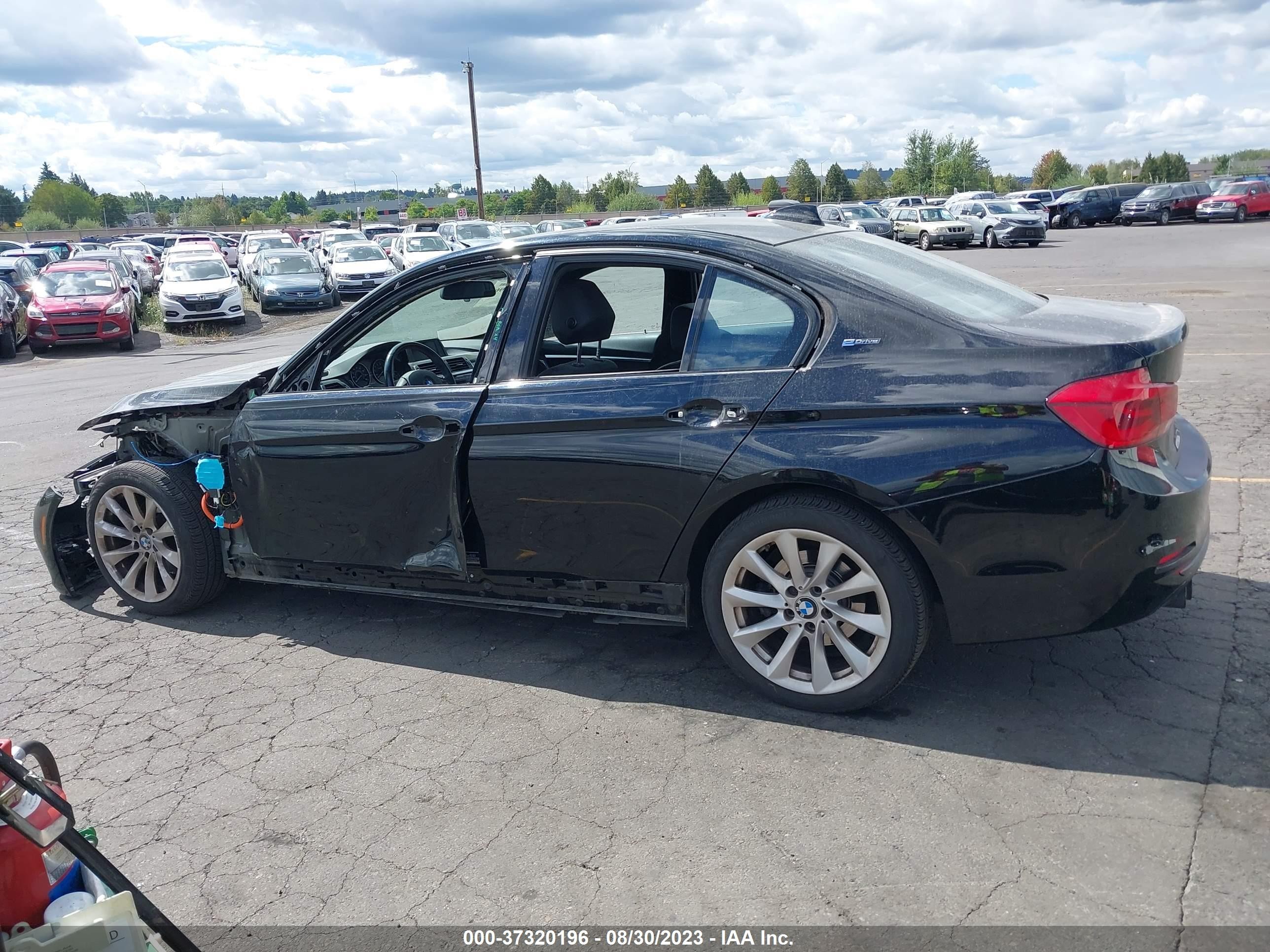 Photo 14 VIN: WBA8E1C33HA029785 - BMW 3ER 