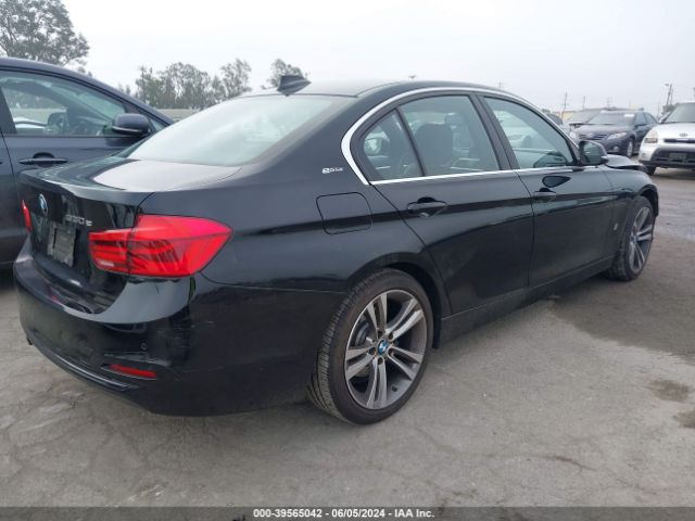 Photo 3 VIN: WBA8E1C37HA156443 - BMW 330E 