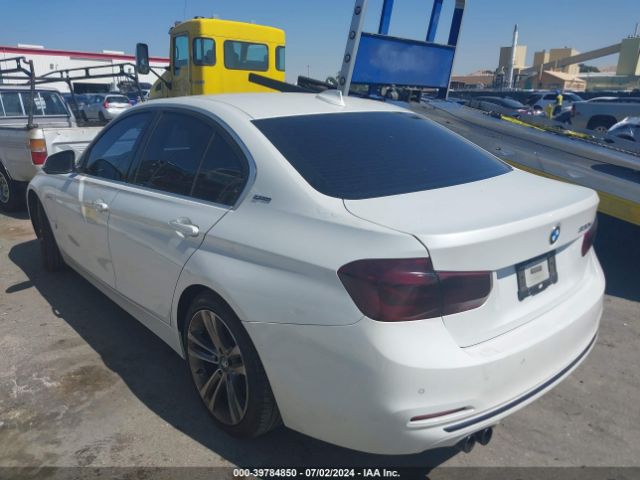 Photo 2 VIN: WBA8E1C52JA762918 - BMW 330E 