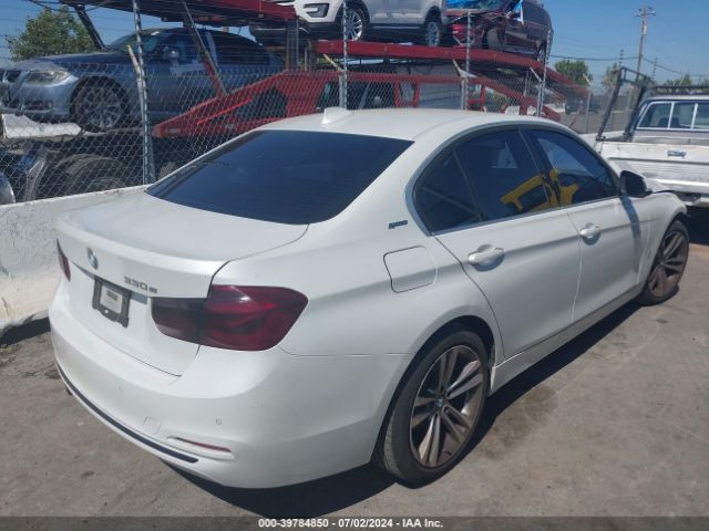 Photo 3 VIN: WBA8E1C52JA762918 - BMW 330E 