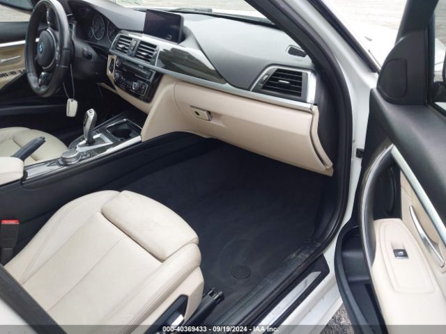 Photo 4 VIN: WBA8E1C53HK479996 - BMW 330E 