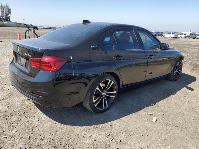 Photo 2 VIN: WBA8E1C53JA165597 - BMW 330E 