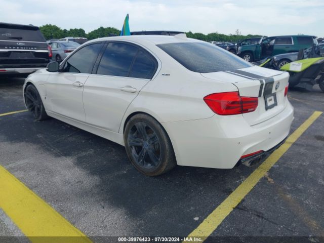 Photo 2 VIN: WBA8E1C54HK895359 - BMW 330E 