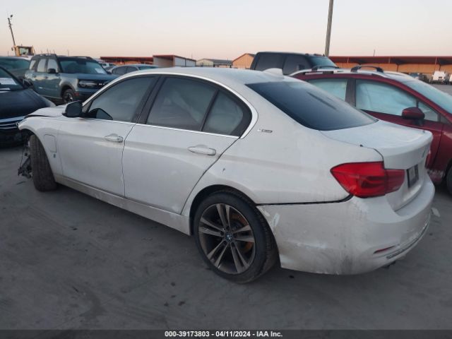 Photo 2 VIN: WBA8E1C55JA178626 - BMW 330E 