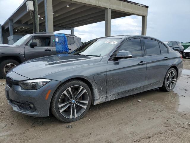 Photo 0 VIN: WBA8E1C56JA165657 - BMW 330E 